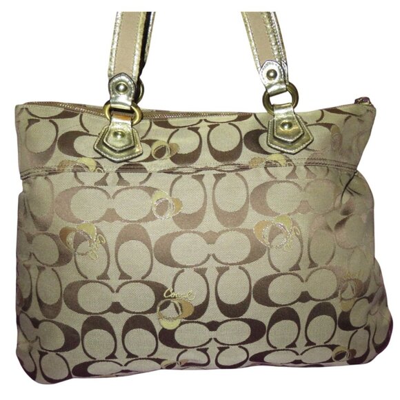 Coach Poppy Signature Canvas & Leather Heart Glam Tote Freshly cleaned - Picture 2 of 15